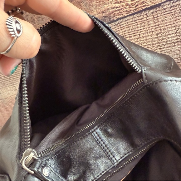 Spikes & Sparrow Leather Shoulder Bag - Harli - Black - Picture 13 of 14